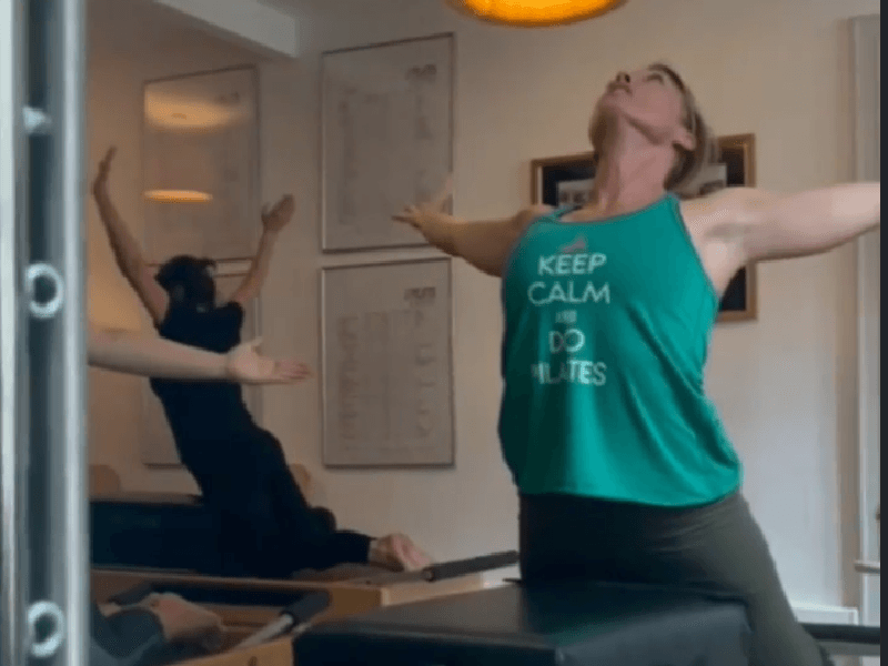 Cours de Pilates au studio Desemouvoir